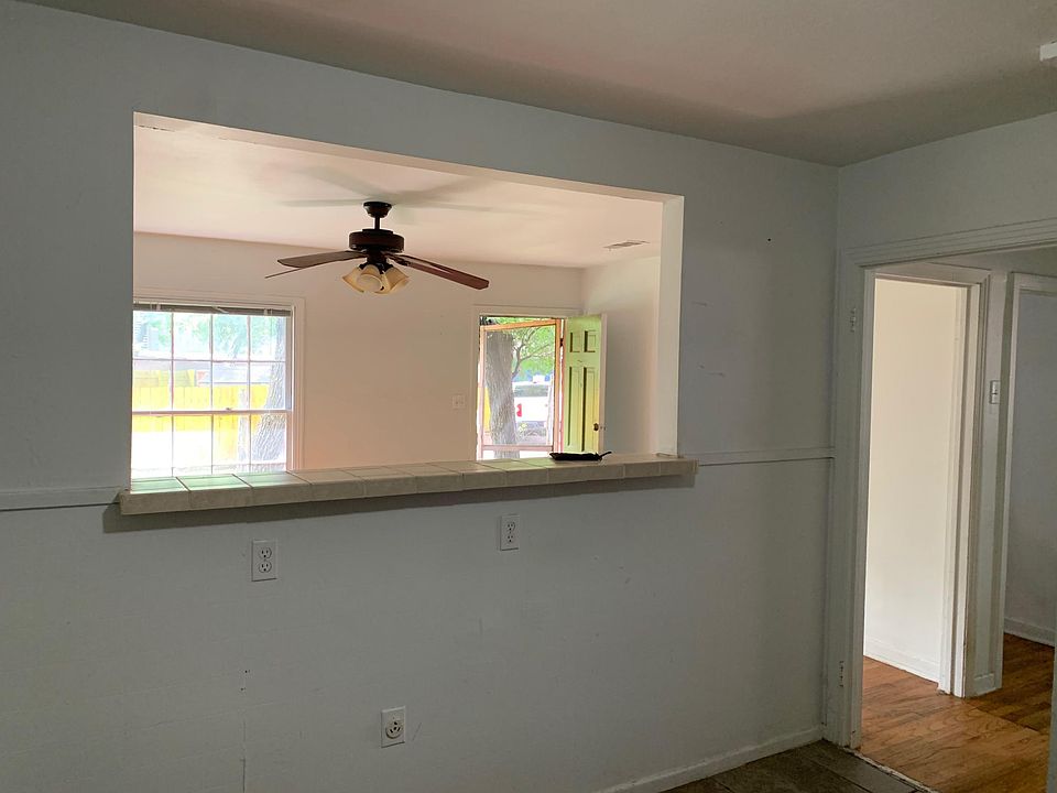 2nd image of 1509 Hether St