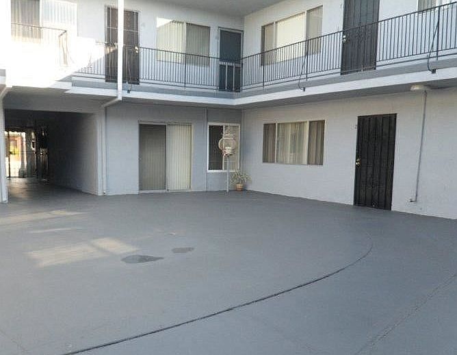 1st image of 6221 Cherry Ave #16