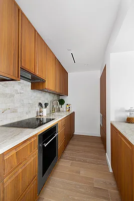 Sold by Reuveni LLC | media 3