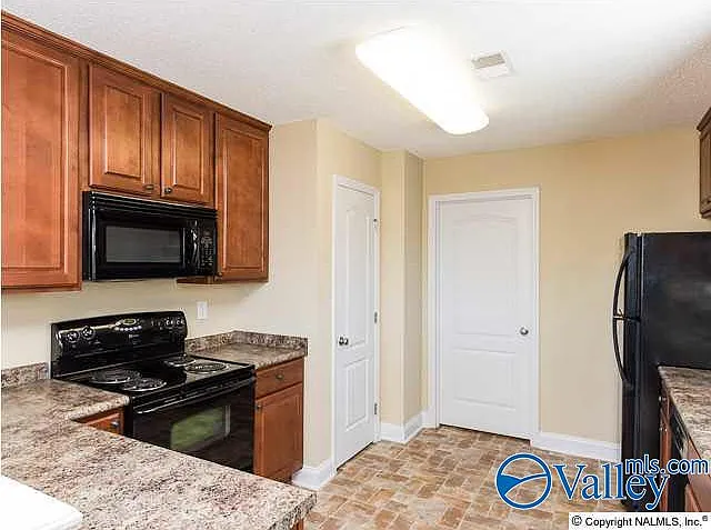 212 Crab Orchard Dr — Photo 3