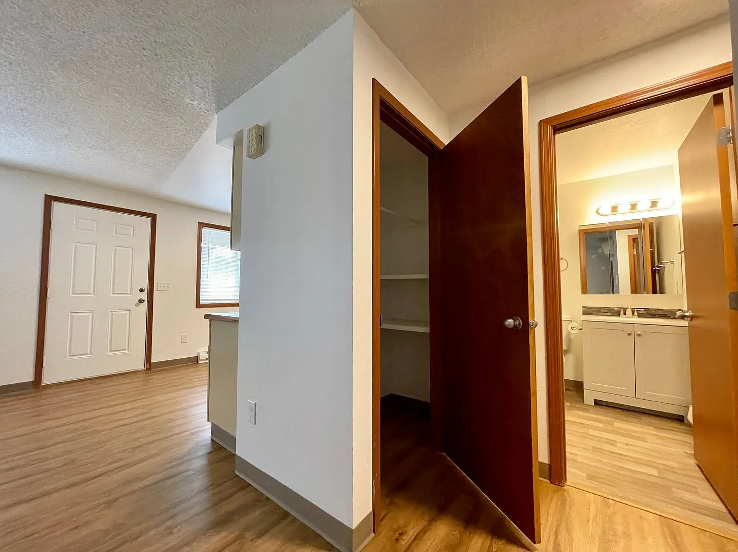 Hartson 8-Plex — Photo 3