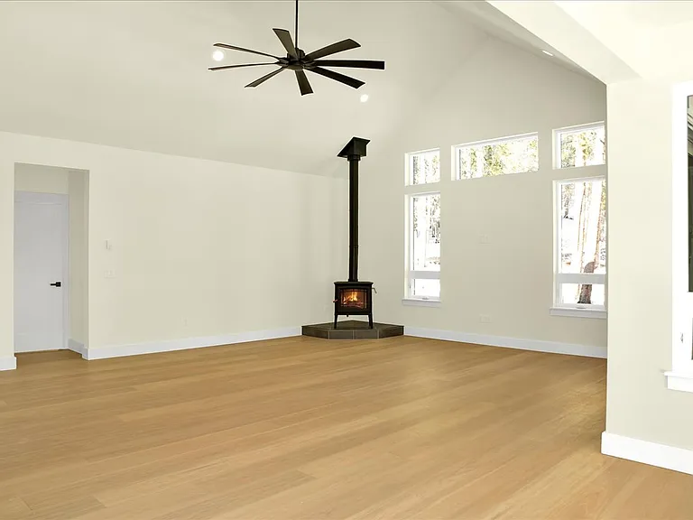 185 Conestoga Rd — Photo 25