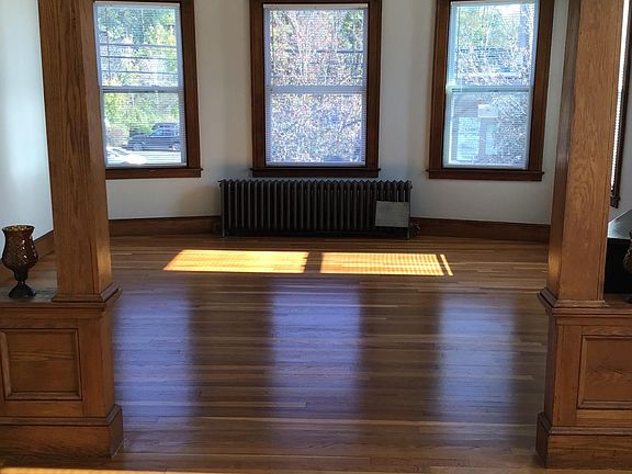 2nd image of 1658 Whitney Ave #2