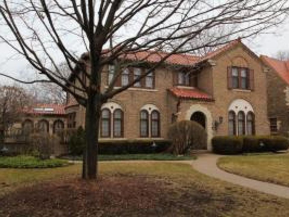 1st image of 2736 E Newton Ave