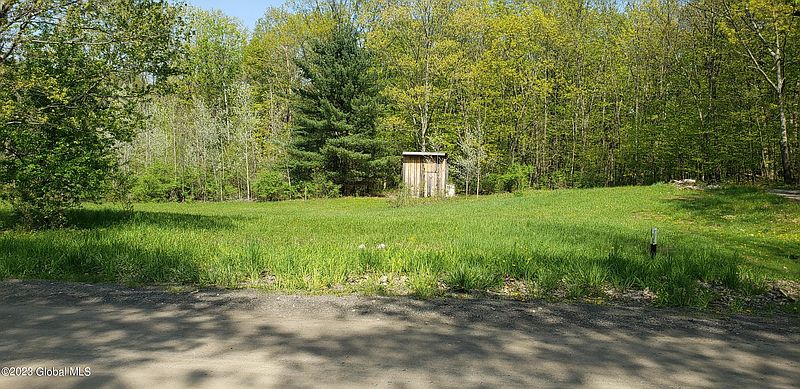 2nd image of 184 Ray Road