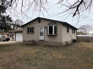 554 S State St, Mishicot, WI 54228