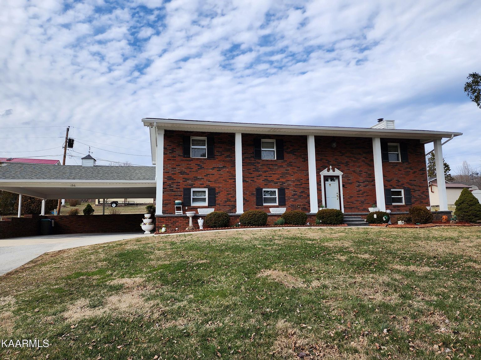 136 Pack St, Jacksboro, TN 37757 Zillow