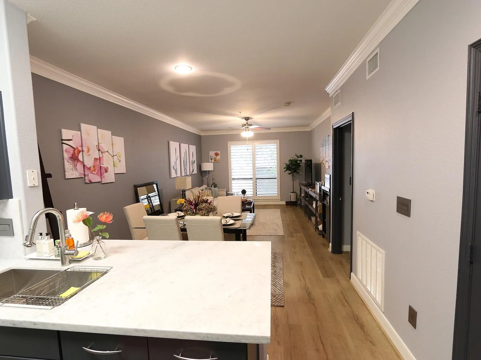 1 bed, 1.0 bath, 792 sqft, $2,350 — Photo 4