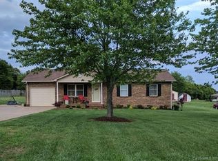 917 Lyndsey Brooke Ct, Lincolnton, NC 28092