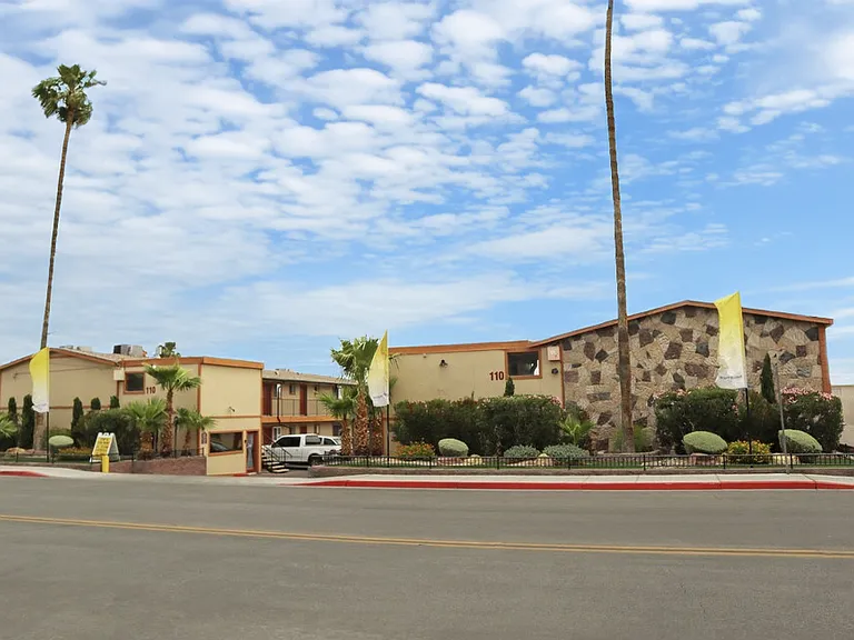 Ogden Villas — Photo 6