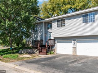 722 Cherrywood Ln NW, Isanti, MN 55040