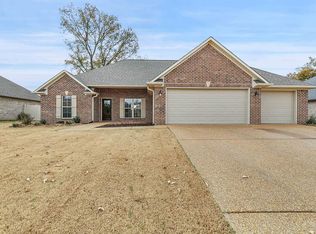 452 Strawberry Ridge Dr, Medina, TN 38355