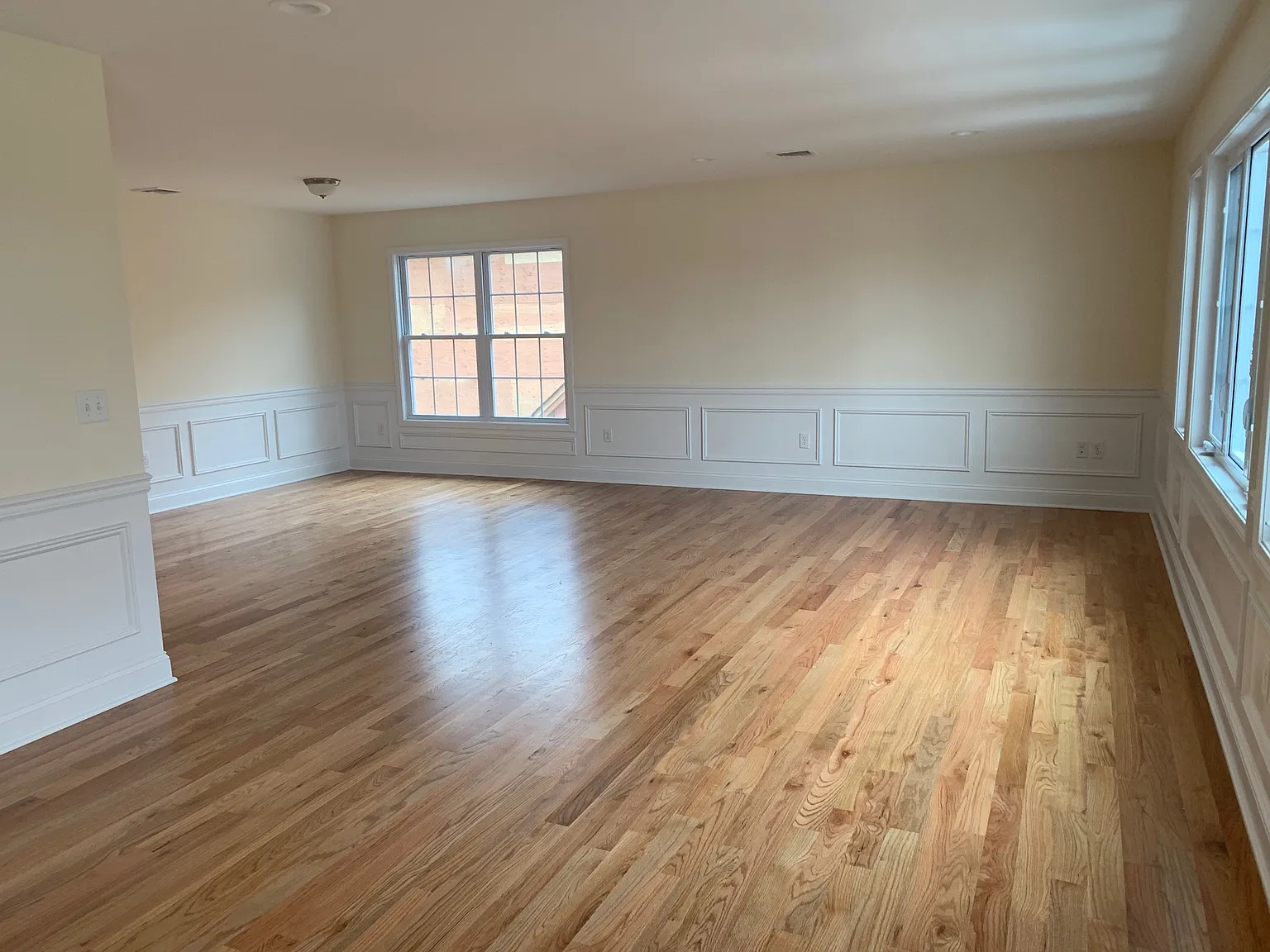 3 bed, $4,000 — Photo 4
