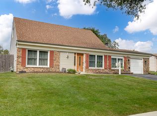8196 Dartmouth Ln, Hanover Park, IL 60133