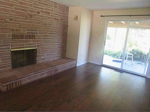 4th image of 1660 Carrigan Ln