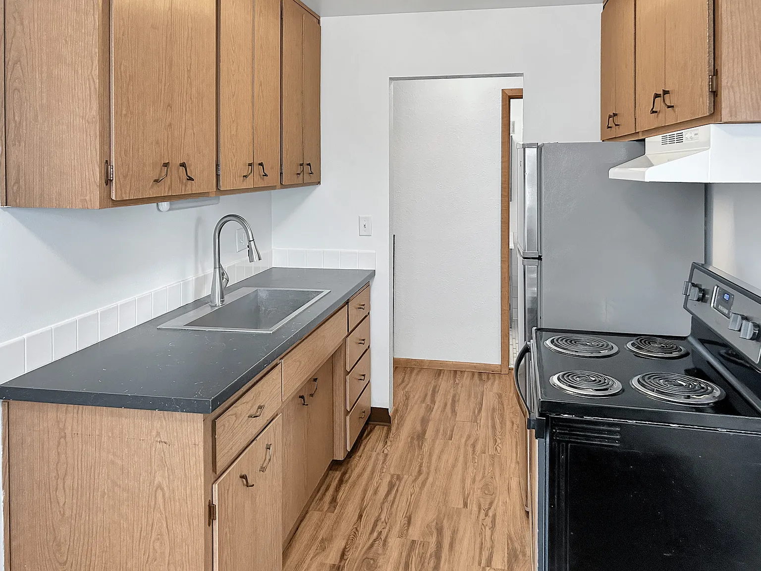 Carroll Court Apartments — Photo 1