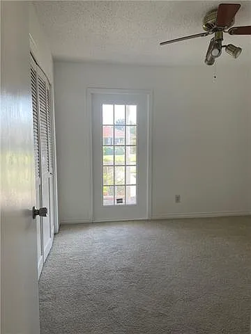 617 Meursault Dr — Photo 13