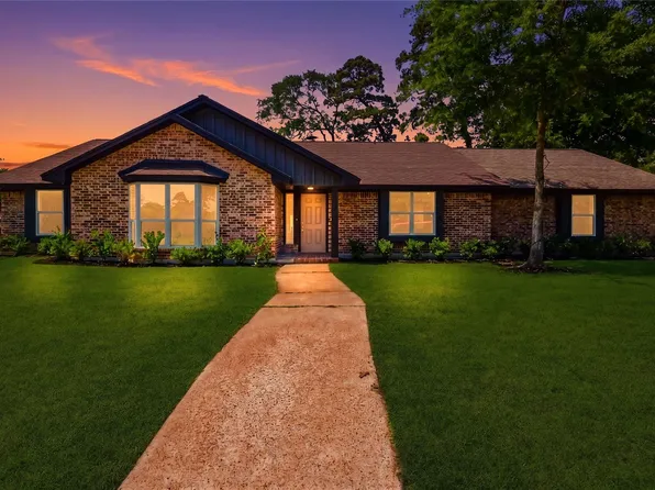 3300 Knight Ln, Baytown, TX 77521