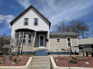 1508 E 4th St, Sioux Falls, SD 57103