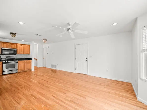 57 Storms Avenue image 6 of 26