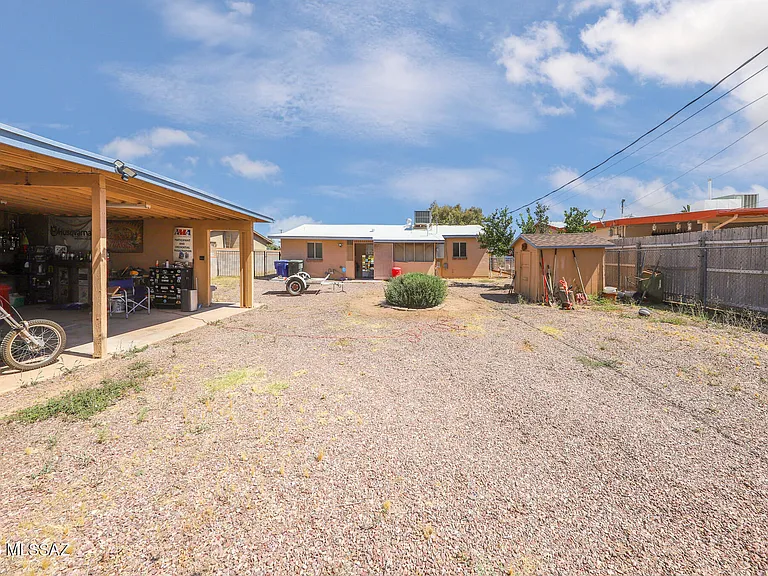 201 W Borrego St — Photo 18