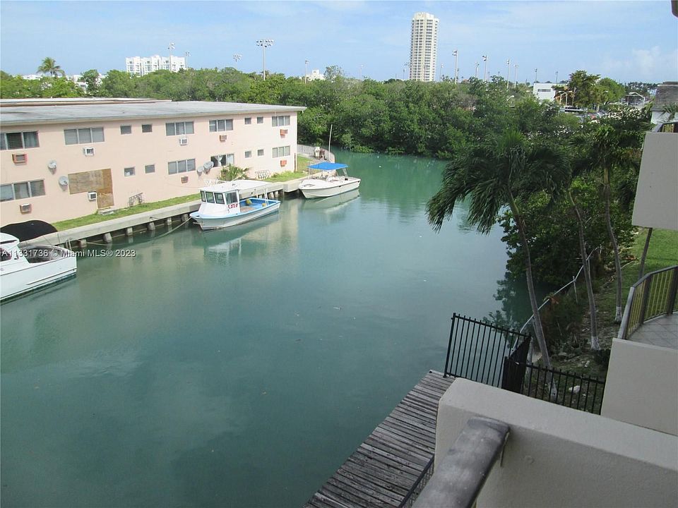 1st image of 7150 Indian Creek Dr APT 302