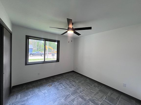 5th image of 1423 Sunrise Ave SE