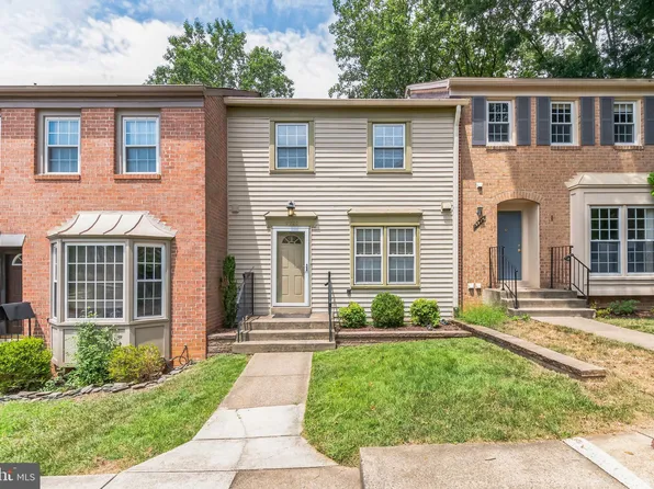 9926 Whitewater Dr, Burke, VA 22015