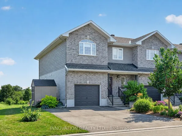 657 Meadowridge Cir, Ottawa, ON K0A 1L0