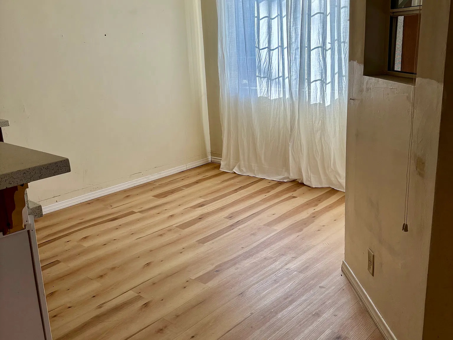 2 bed, 810 sqft, $2,450 — Photo 3