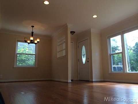 4th image of 1808 Brookwood Ave