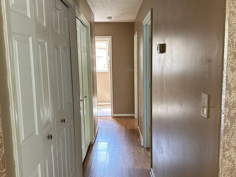 632 W Madison St — Photo 6