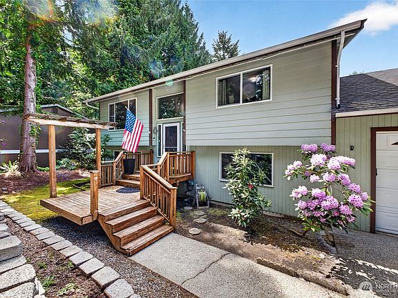 2nd image of 4216 W Tapps Drive E