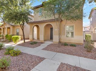 946 S Hawk Ln, Gilbert, AZ 85296