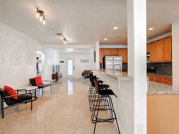 4th image of 7945 Harding Ave