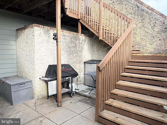 4th image of 108 120th St #3934