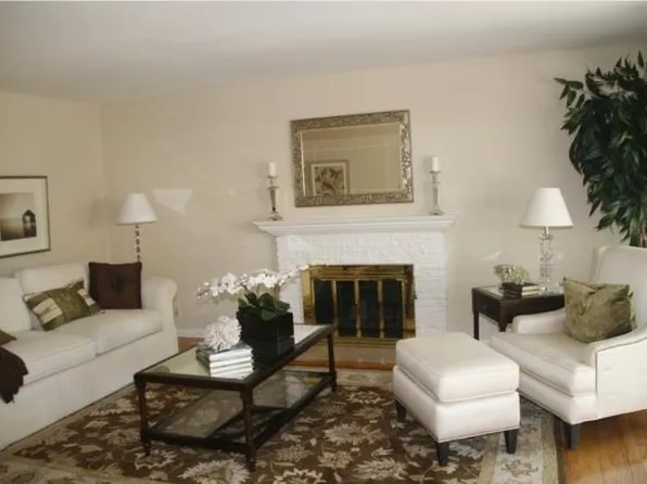 1579 Parkview Ave, Saratoga, CA 95070