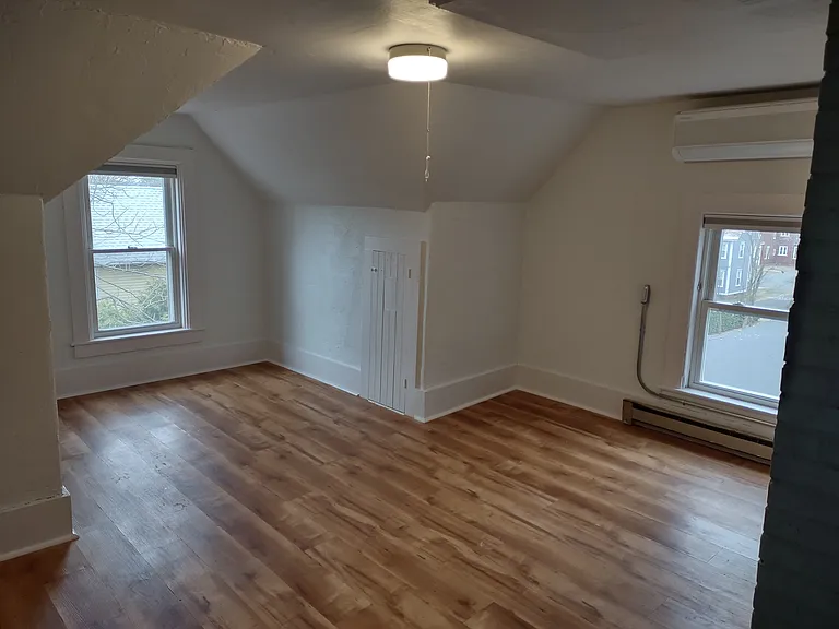30 Grinnell St #2 — Photo 13