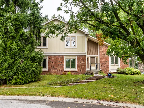 2720 Amherst St, Indianapolis, IN 46268