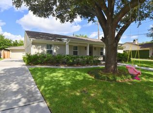 1007 Blue Willow Dr, Houston, TX 77042
