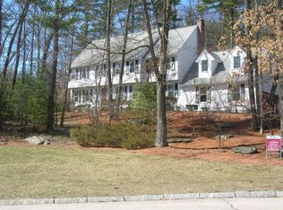 32 Cathedral Cir, Nashua, NH 03063