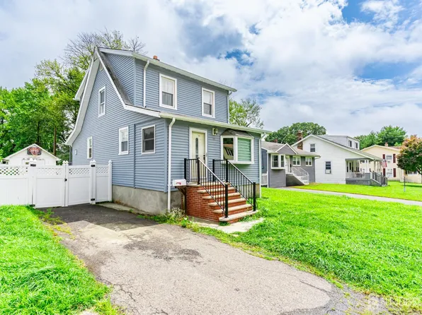 59 Lloyd St, Edison, NJ 08817
