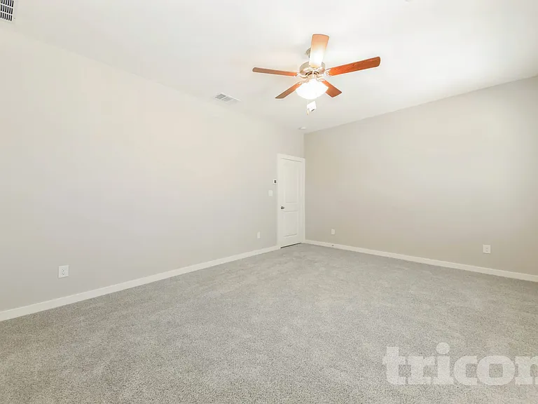 5492 Granite Trl — Photo 9