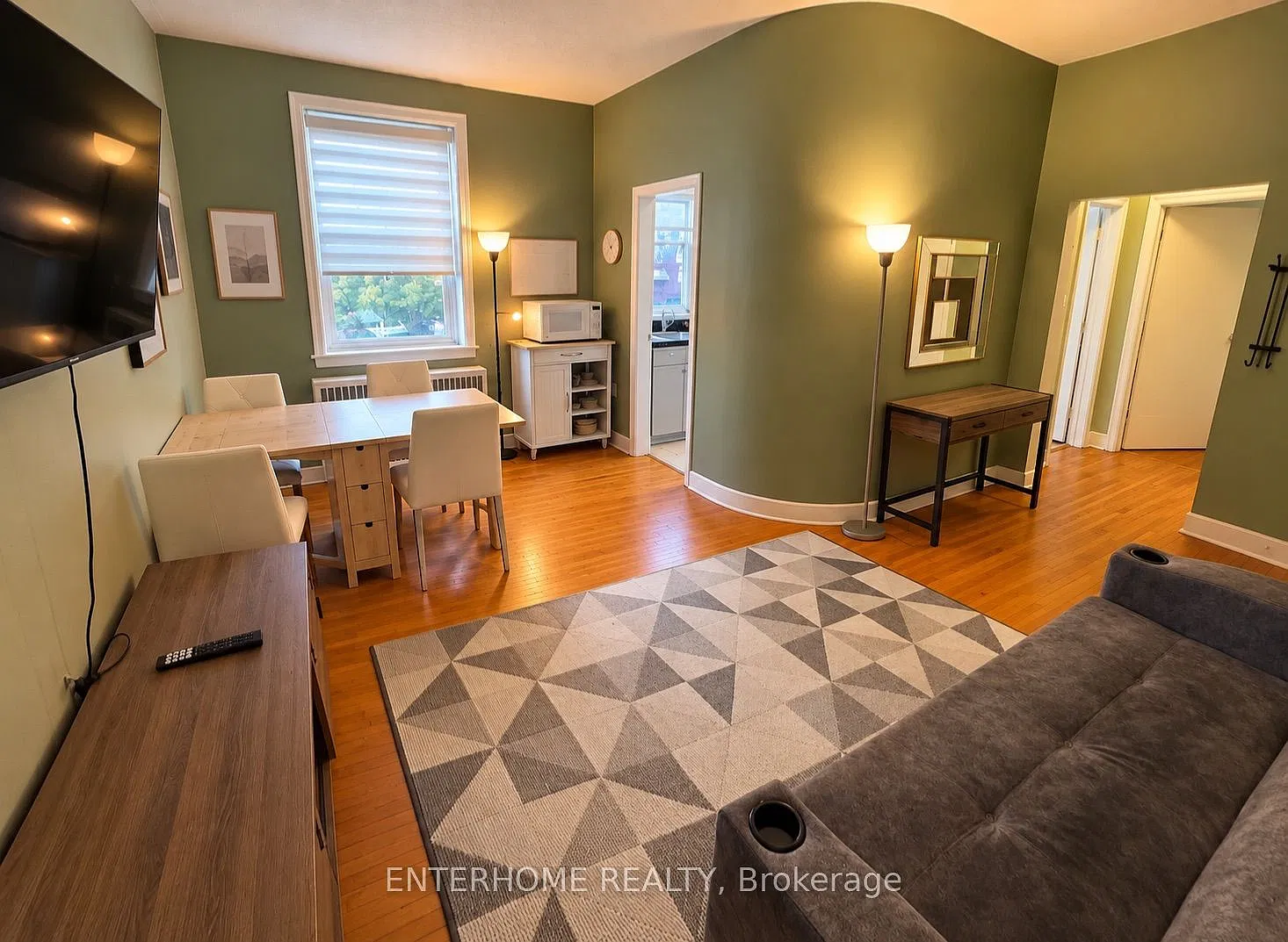 1 bed, $1,700 — Photo 1