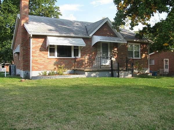 1st image of 4040 Geraldine Ave