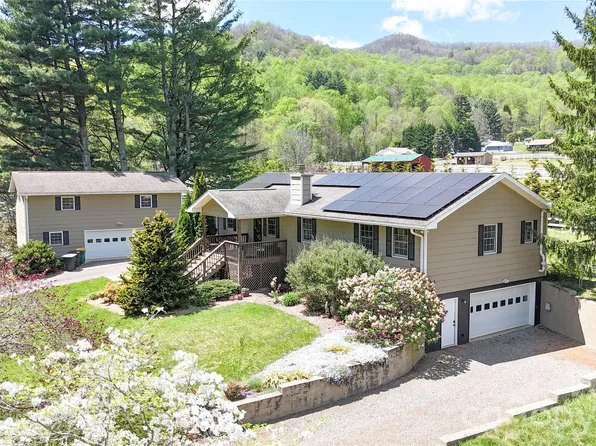 79 Winslow Rd, Waynesville, NC 28786