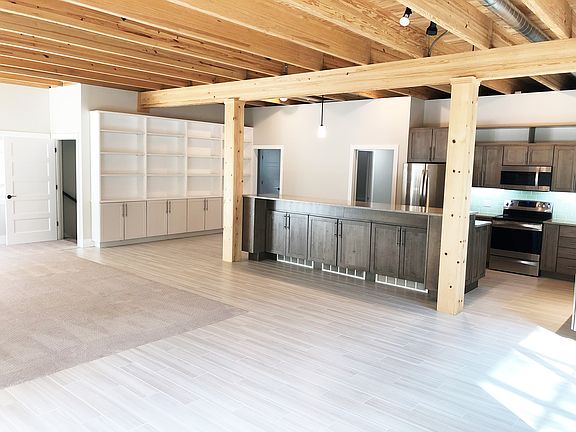 2nd image of 10716 Cora Dr