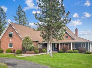 305 W Viewmont Ln, Spokane, WA 99224
