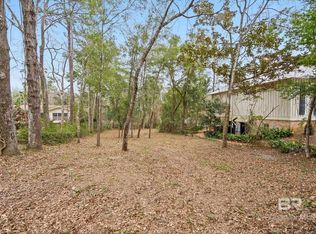 910 Sea Cliff Dr, Fairhope, AL 36532