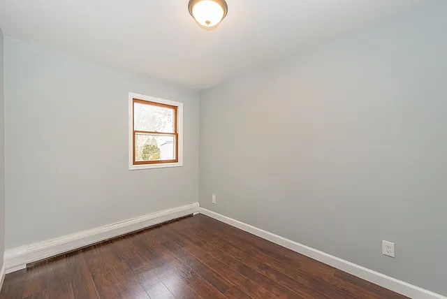 46 Center St — Photo 9